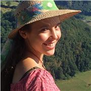 Bonjour, Je suis actuellement en deuxième année de médecine. Je peux donner des cours de maths, de physique-chimie ou de SVT de l’école primaire à la terminale. Je peux également donner des cours en vue d’une préparation à la première année de médecine